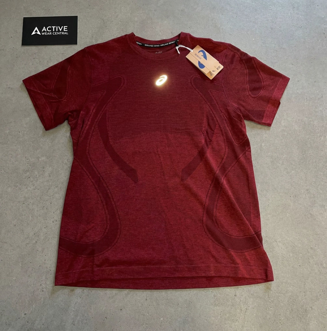 ASICS red seamless T shirt