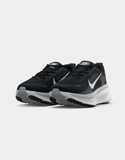Nike vomero 18-black/white