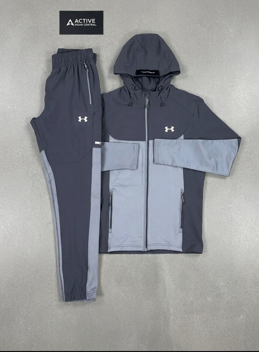 Under armour winterized tracksuit-grey