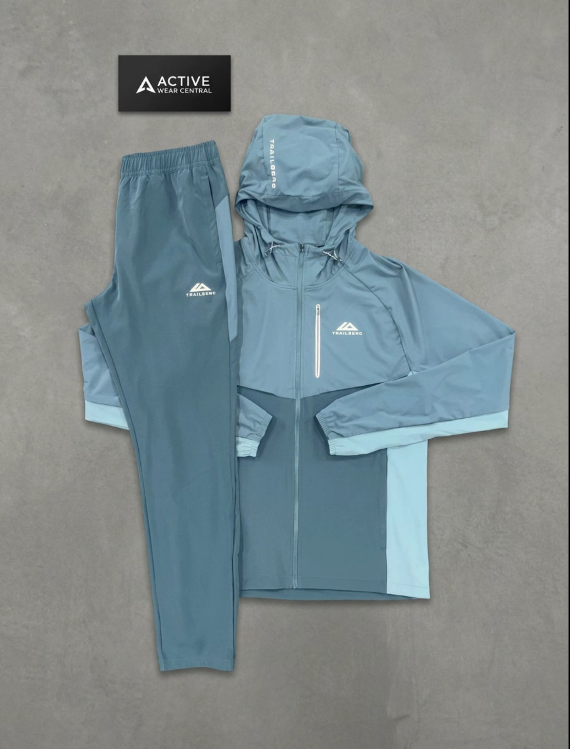 Trailberg cloud frosted tracksuit-blue