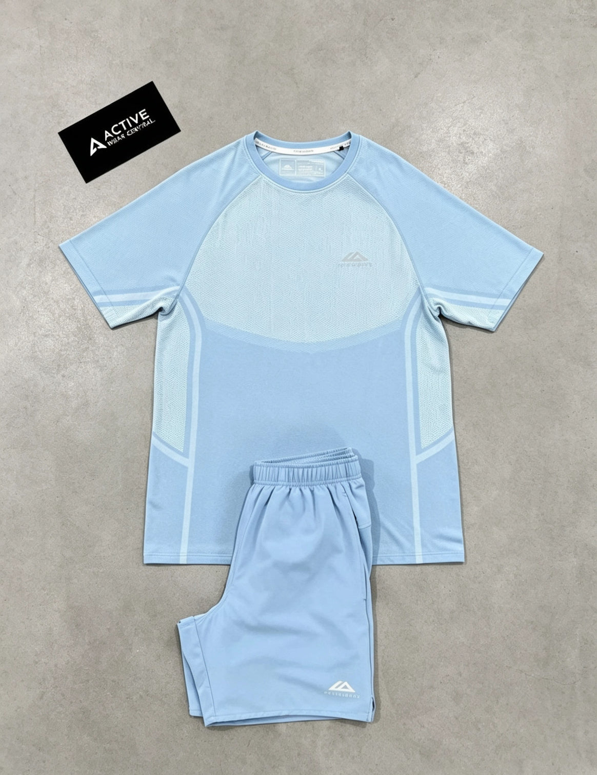 Trailberg short set- light blue