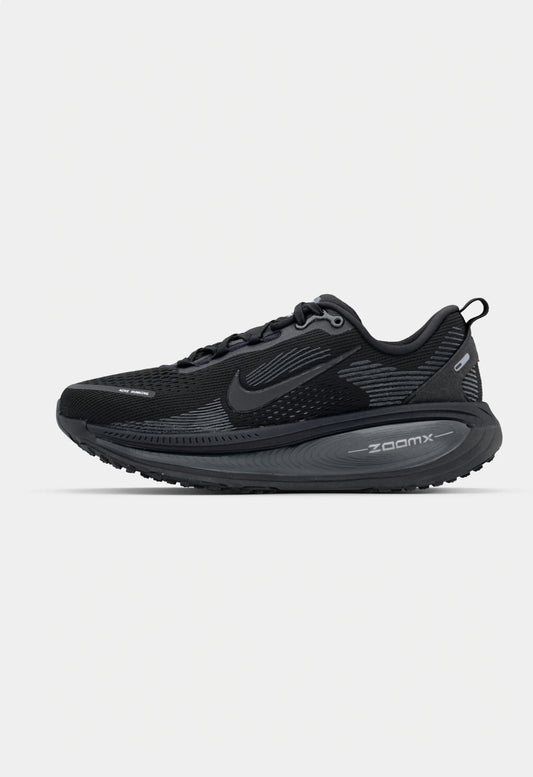 Nike vomero 18-black